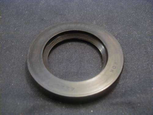 OIL SEAL, PRIMARY TO MAINSHAFT<br/>CHAIN HOUSING, LATE 84-UP  