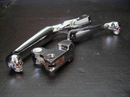 SKULL-STYLE CLUTCH AND BRAKE LEVERS<br/>WITH DIAMOND EYES, 1996-2006 EVO/TC  